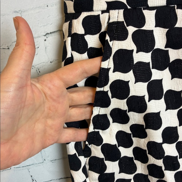 Mr Turk Shorts Black & White Mod Geometric Pattern 32” 6” Inseam Resort Preppy - Picture 4 of 15